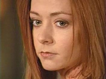 alyhanni002.jpg