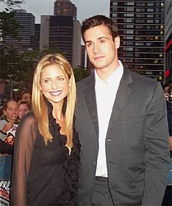 sarah michelle gellar & freddie prinze jr..jpg